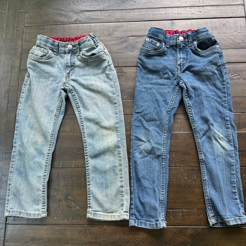 2 pairs of boys Levi’s Jeans size 5